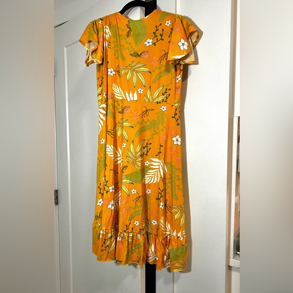 Yellow Floral Print Sundress (Tie-up, Wrap) | Size M - Picture 2 of 5